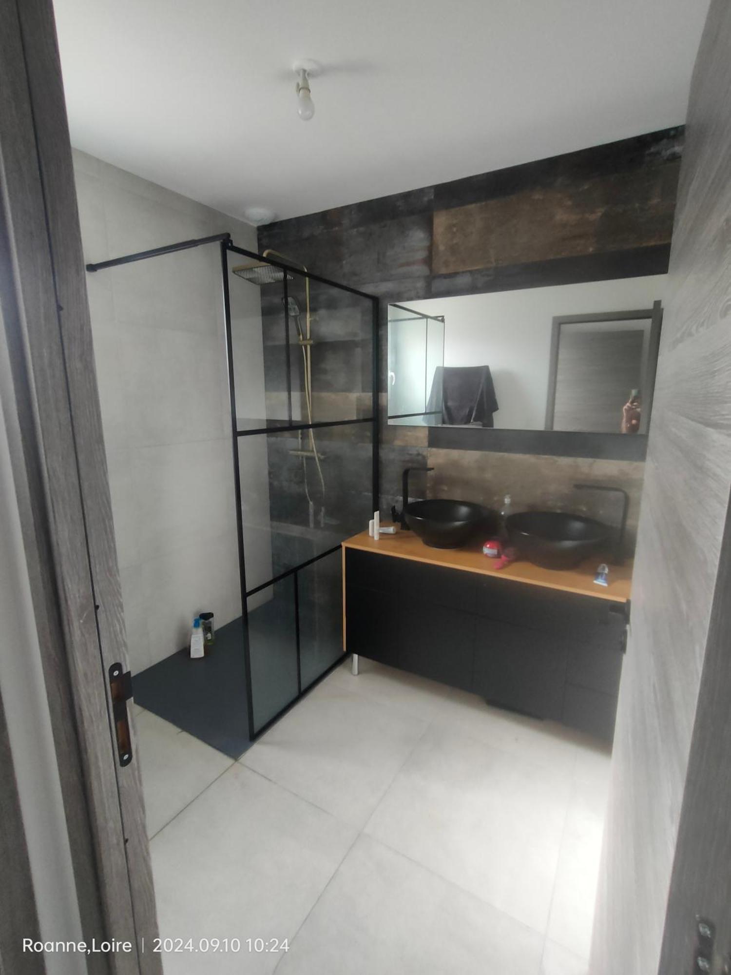 Chambre Dans Maison Plain-Pied Moderne Roanne Buitenkant foto
